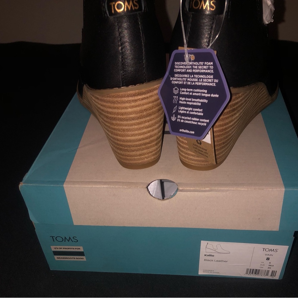 Tom’s Black Leather Ankle Boots - Picture 7 of 10